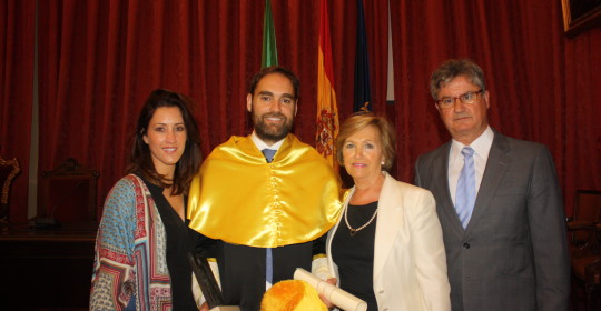 El Dr. Javier Herce galardonado con el Premio Extraordinario de Doctorado de la Universidad de Sevilla